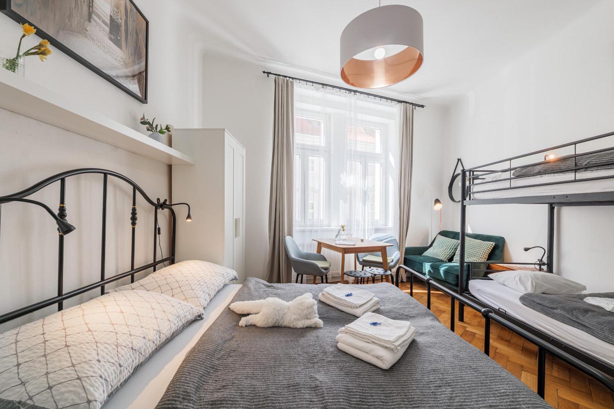Bright Downtown Studio Praha Bagian luar foto